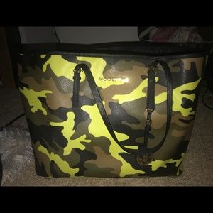 Camo print Michael Kors purse
